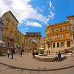 Ferienwohnung Fuer 4 Personen Ca 50 Qm In Pula, Istrien Istrische Riviera